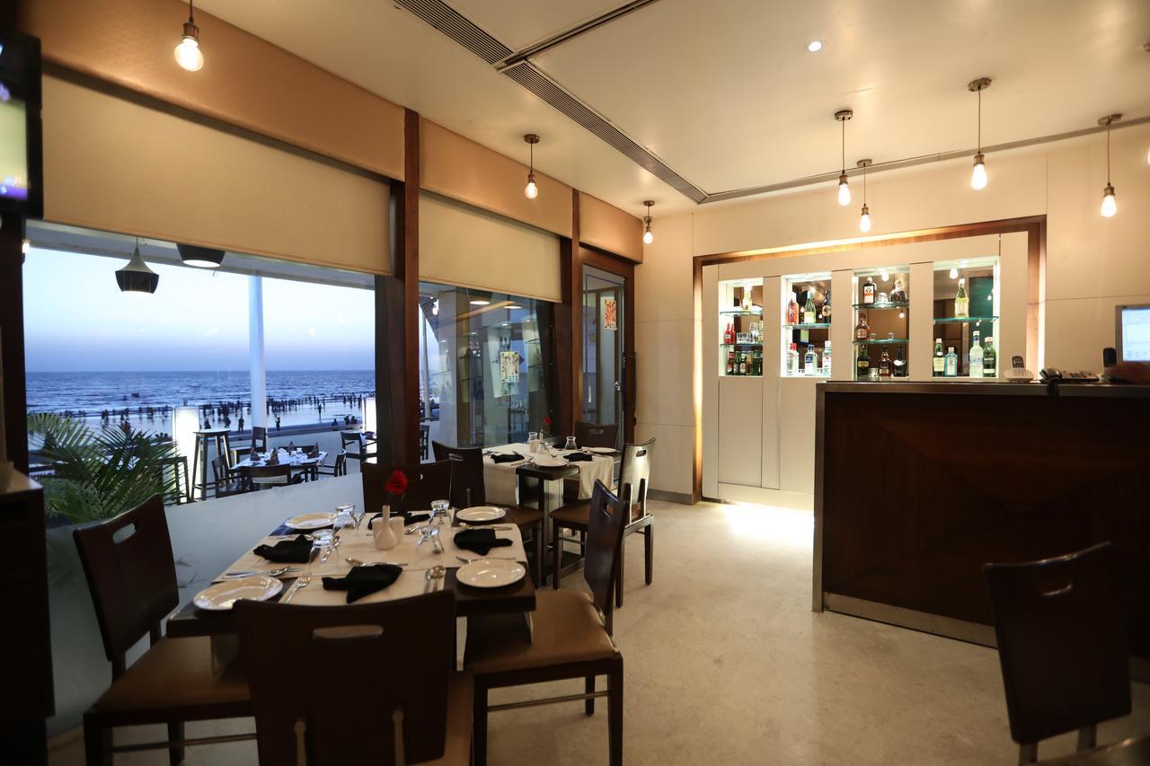 Citizen Hotel Мумбай Екстериор снимка